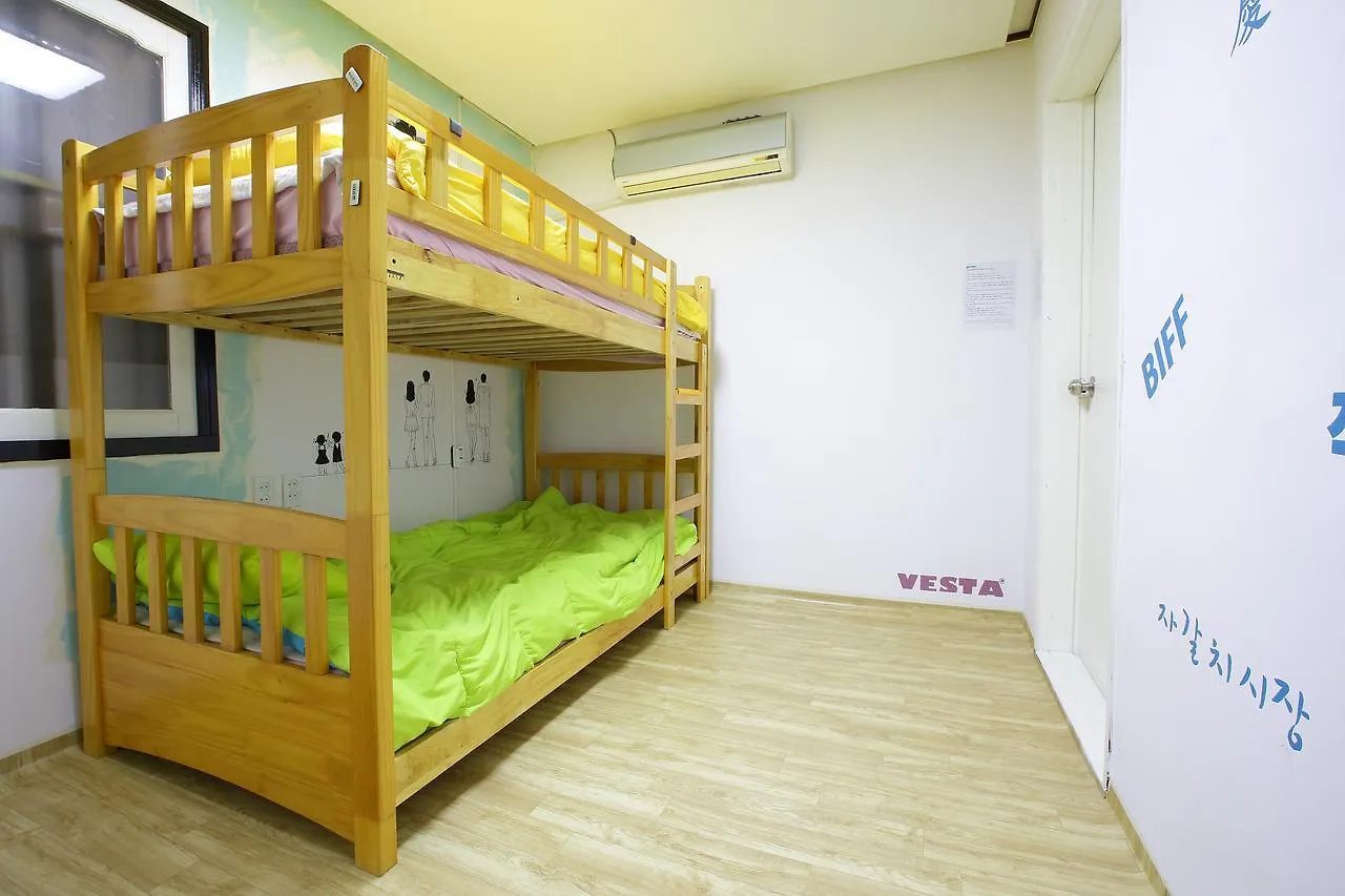 Vesta Busan Guesthouse ホステル